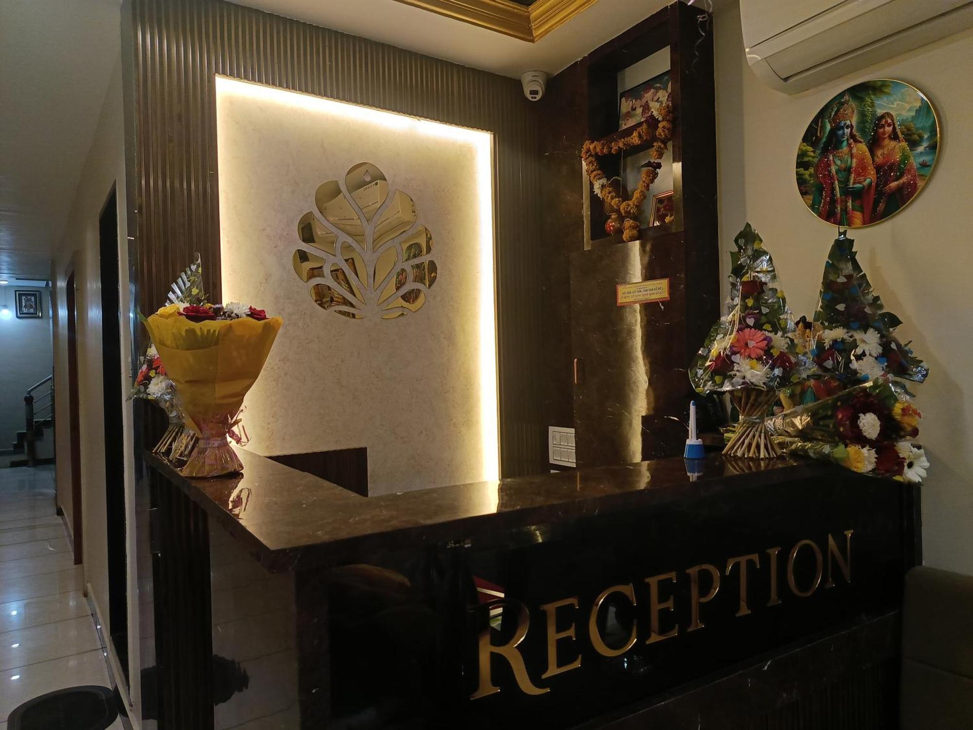 Shree Shyamraj Hotel ウッジャイン エクステリア 写真