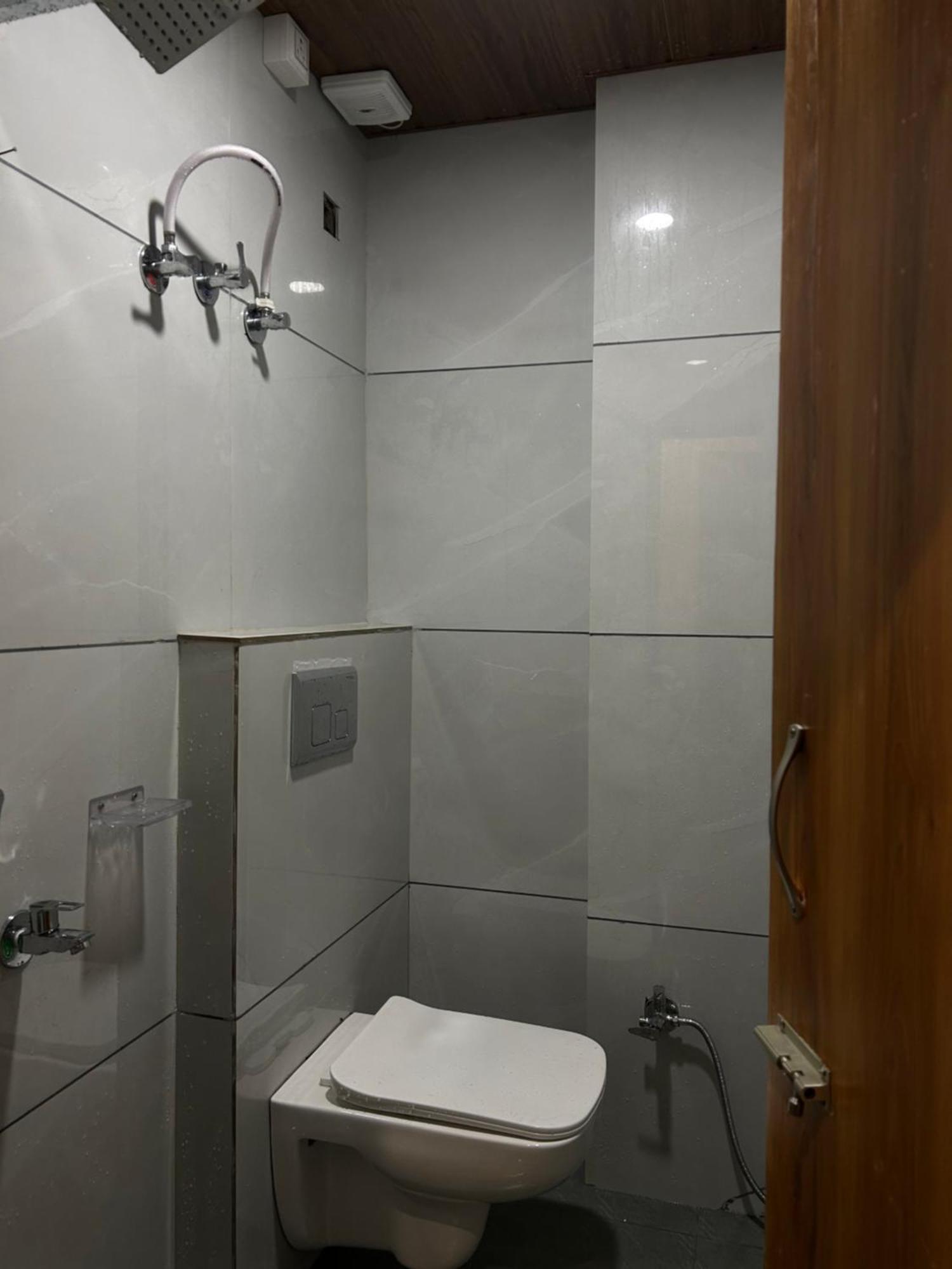 Shree Shyamraj Hotel ウッジャイン エクステリア 写真