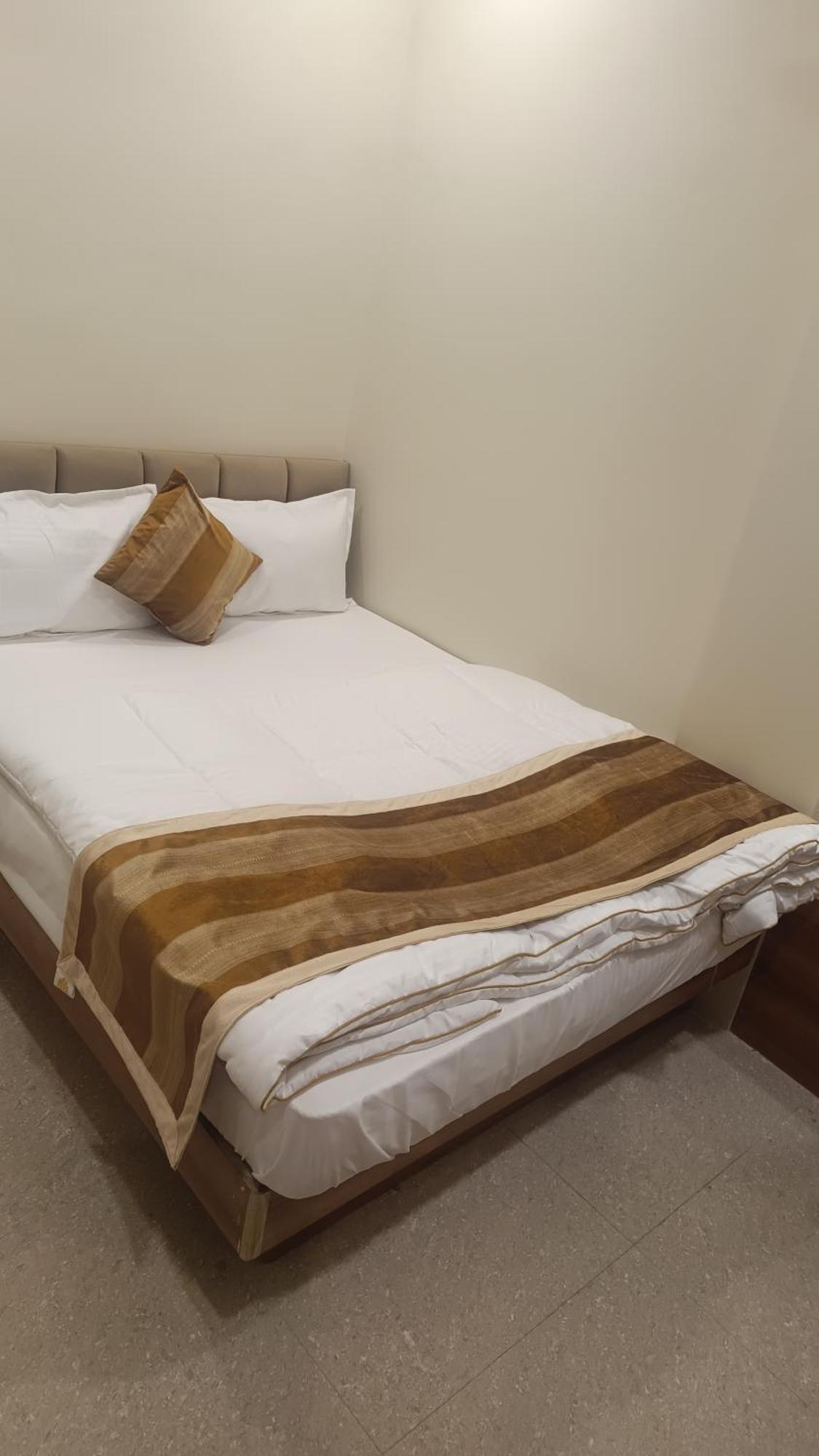 Shree Shyamraj Hotel ウッジャイン エクステリア 写真